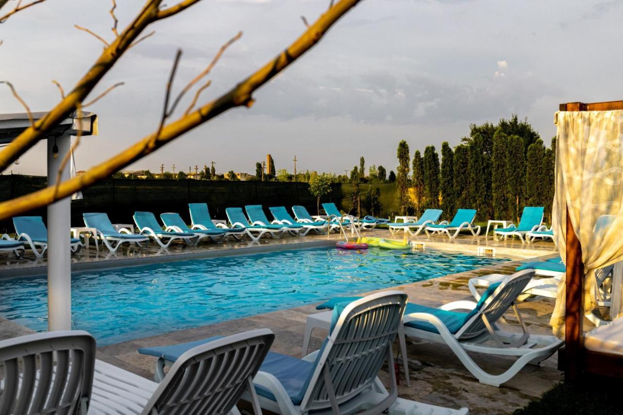 La Casa Blanca Apartment Vladimirescu Екстериор снимка