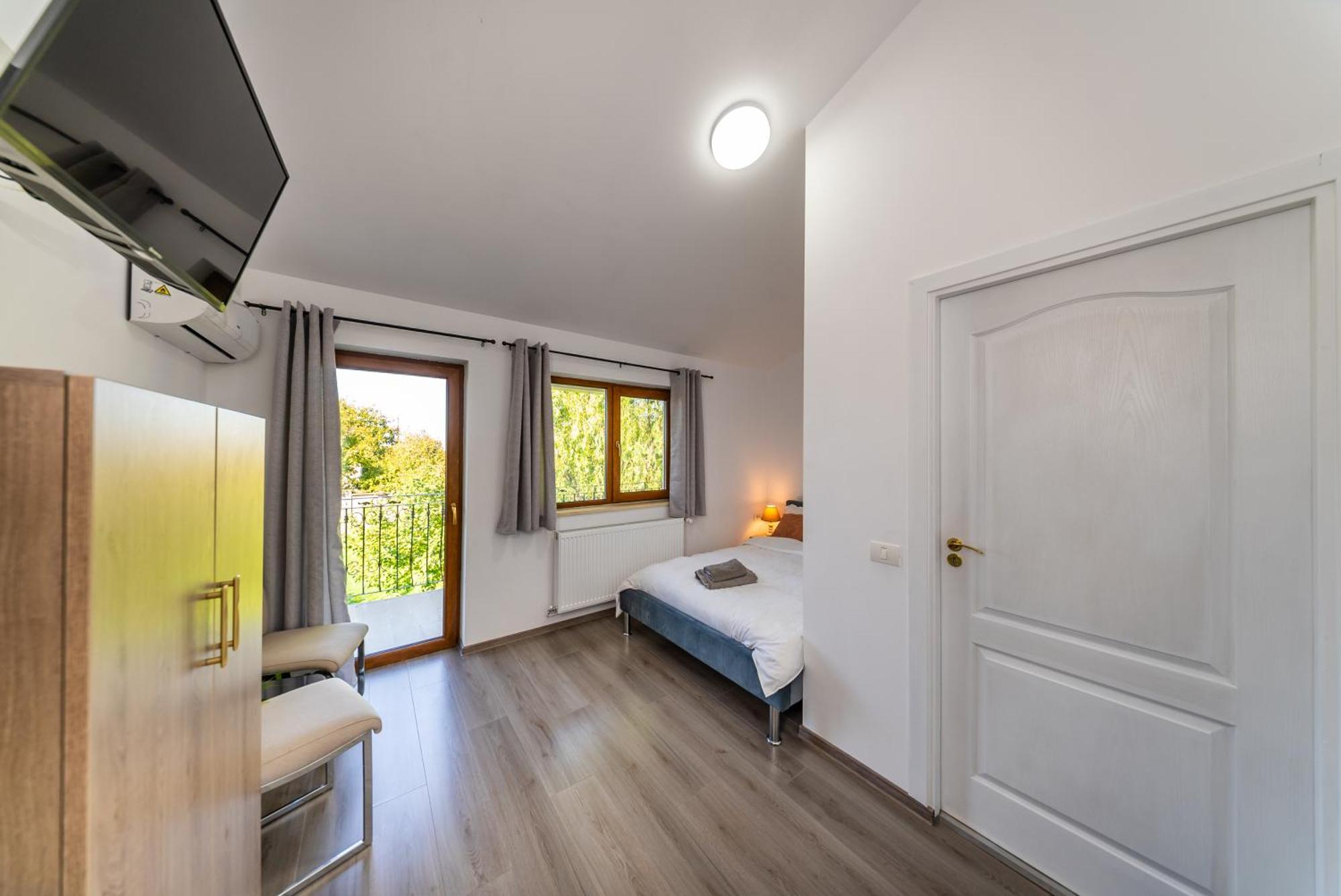La Casa Blanca Apartment Vladimirescu Екстериор снимка