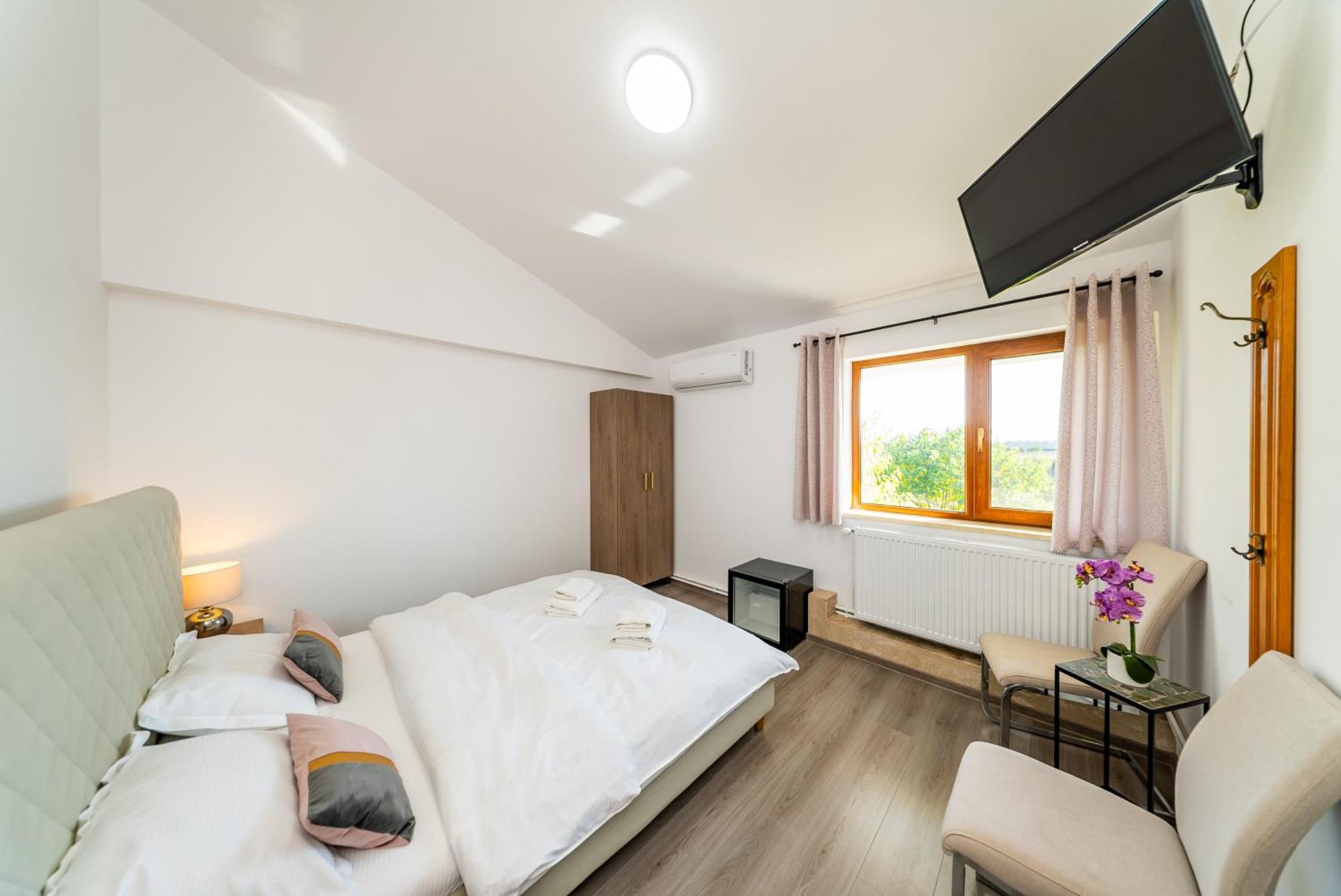 La Casa Blanca Apartment Vladimirescu Екстериор снимка